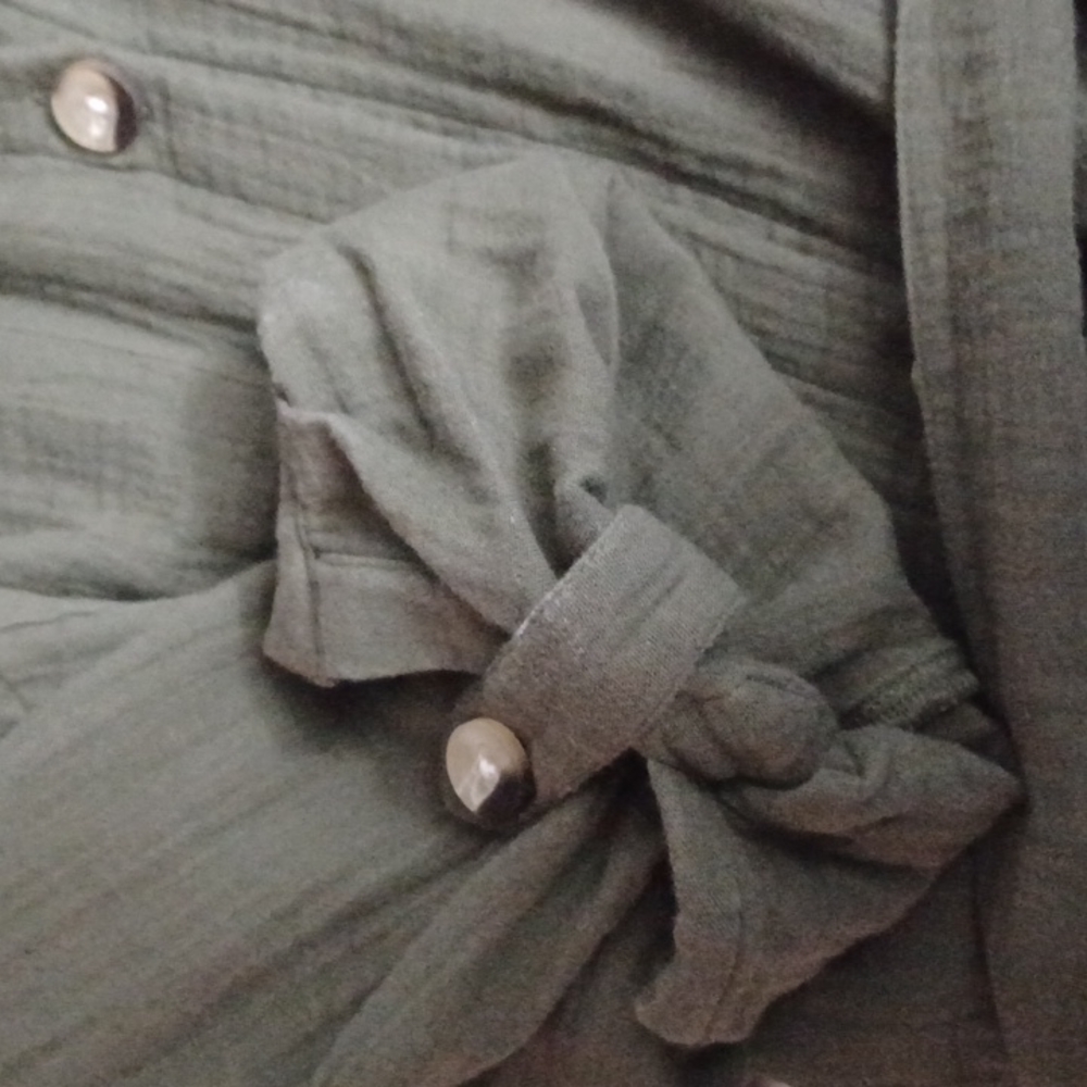 Dress - Picture 3 of 3